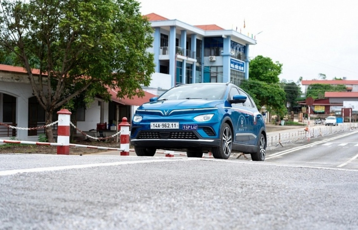 Công ty đào tạo và sát hạch lái xe của tỷ phú Phạm Nhật Vượng tuyên bố khác biệt so với các mô hình truyền thống