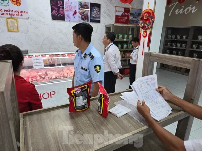 Điểm danh các cửa hàng bán thịt của Công ty C.P ở Cần Thơ vừa bị kiểm tra ảnh 12