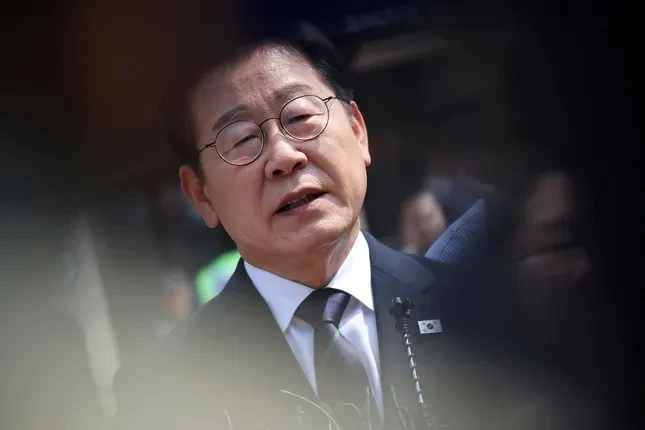 Ông Lee Jae-myung và hành trình 'vượt bão' trong chính trường Hàn Quốc ảnh 1