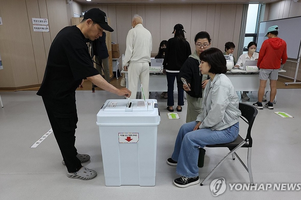 Yonhap 2.jpg