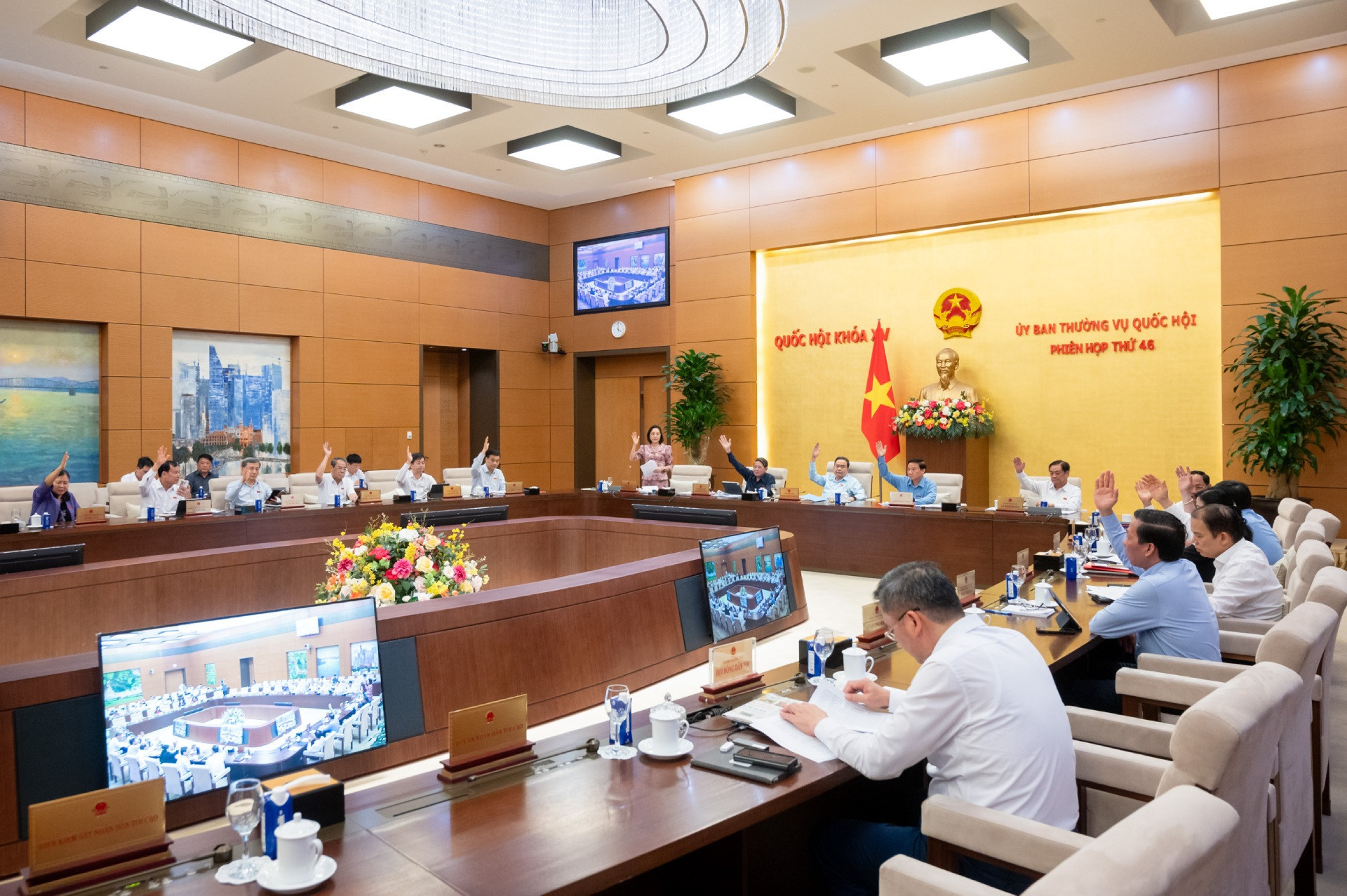 Z61_3899 Biểu quyết (1).jpg