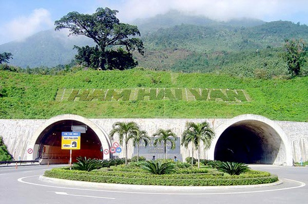 Hầm đường bộ xuyên núi dài nhất Đông Nam Á tại Việt Nam suốt 2 thập niên: Công trình kỳ vĩ kết nối 2 TP trực thuộc Trung ương của cả nước- Ảnh 2. Hầm đường bộ xuyên núi dài nhất Đông Nam Á tại Việt Nam suốt 2 thập niên: Công trình kỳ vĩ kết nối 2 TP trực thuộc Trung ương của cả nước- Ảnh 2.