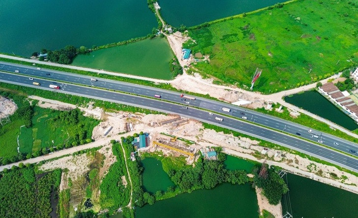 Dự án 3.200 tỷ giúp giảm ùn tắc cao tốc Pháp Vân - Cầu Giẽ vẫn ‘đứng hình’ sau gần 2 năm khởi công- Ảnh 2. Dự án 3.200 tỷ giúp giảm ùn tắc cao tốc Pháp Vân - Cầu Giẽ vẫn ‘đứng hình’ sau gần 2 năm khởi công- Ảnh 2.