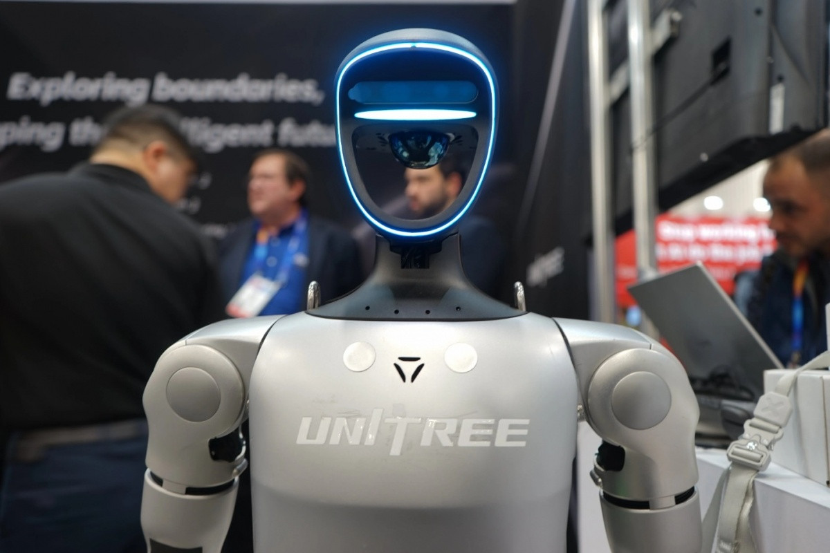 Hàng triệu lao động Trung Quốc lo lắng khi robot ngày càng giỏi và rẻ hơn