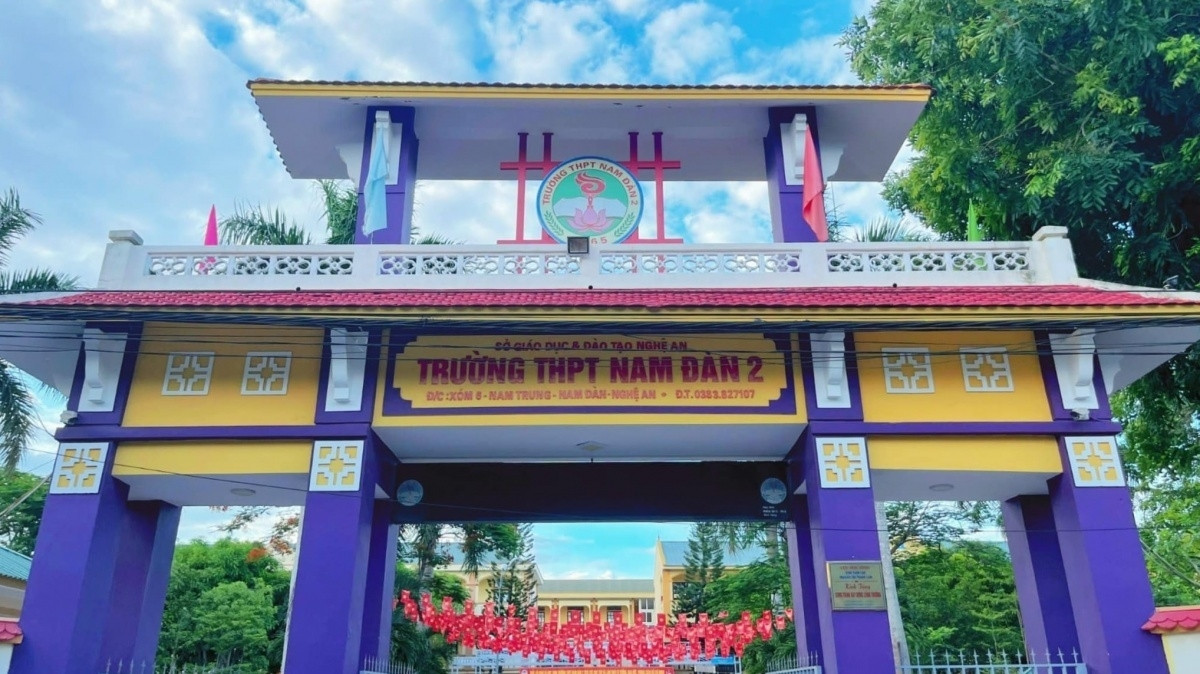 Giáo viên ở Nghệ An phát ngôn ‘học chi cho lắm rồi cũng đi làm thuê, công nhân’, phía Nhà trường có động thái gì?