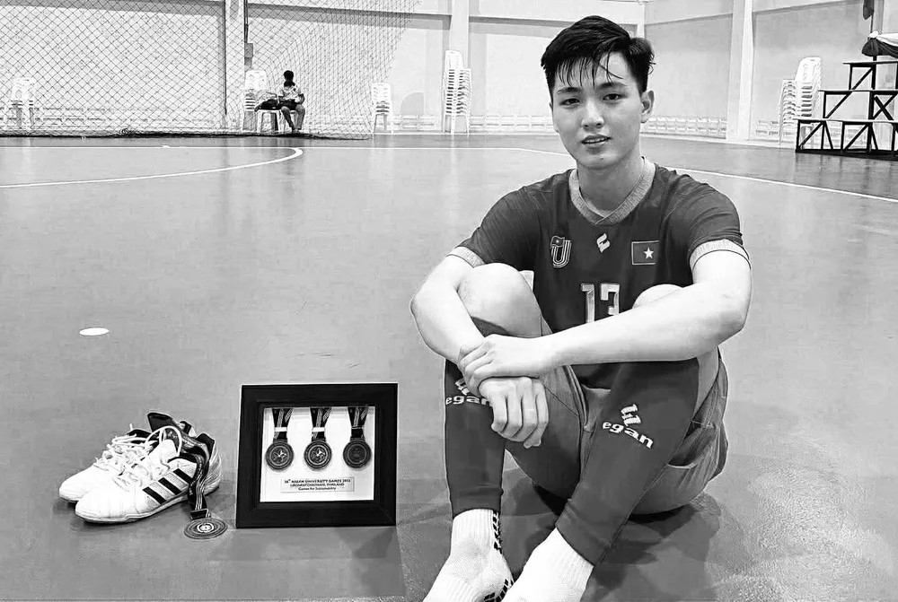 Cầu thủ Việt sinh năm 2000, từng giành Huy chương Bạc giải Đông Nam Á đột ngột qua đời - ảnh 1