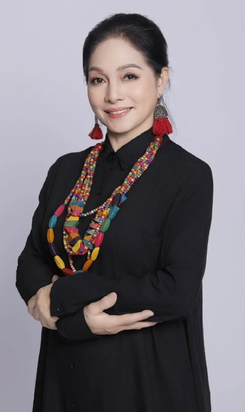 Nữ NSND mang quân hàm Đại tá: Là cô giáo của nhiều NSND, NSƯT, ca sĩ nổi tiếng nhất nhì Việt Nam, U70 hạnh phúc bên chồng cùng nghề - ảnh 2