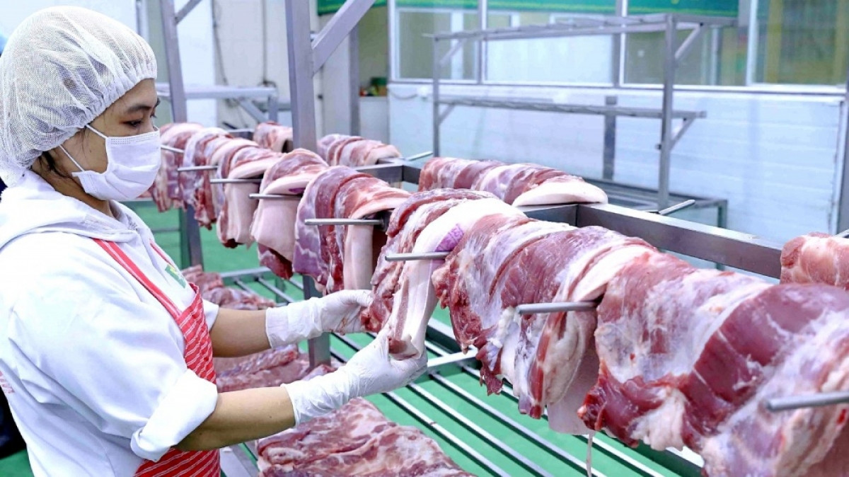 Khủng hoảng niềm tin với thịt heo C.P. Việt Nam: Cơ hội vươn lên cho Dabaco, Masan MeatLife...