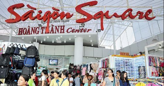 Vì sao hàng giả vẫn lộng hành ở Saigon Square dù bị xử phạt hàng trăm triệu đồng?