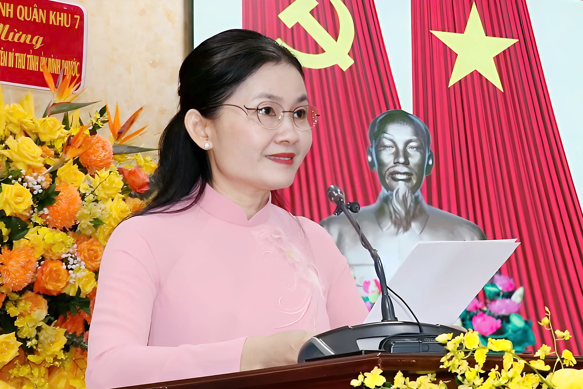 ton ngoc hanh.jpg