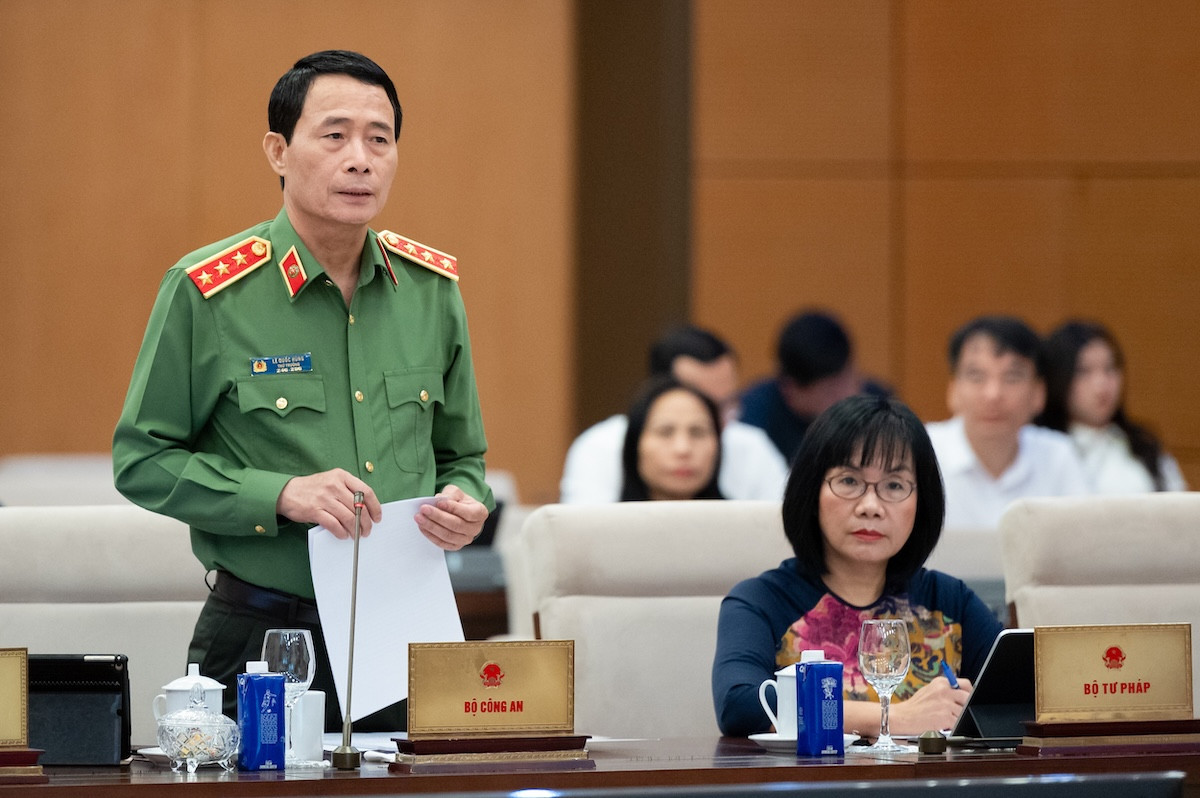 Z61_4060 Thứ trưởng Bộ Công An Lê Quốc Hùng.jpg