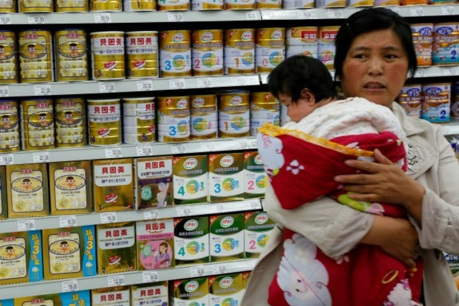 Phát hiện sữa bột nhiễm chất độc vượt 2.500 lần ngưỡng cho phép, thu hồi hàng nghìn tấn sản phẩm: Bê bối chấn động ngành sữa 17 năm về trước
