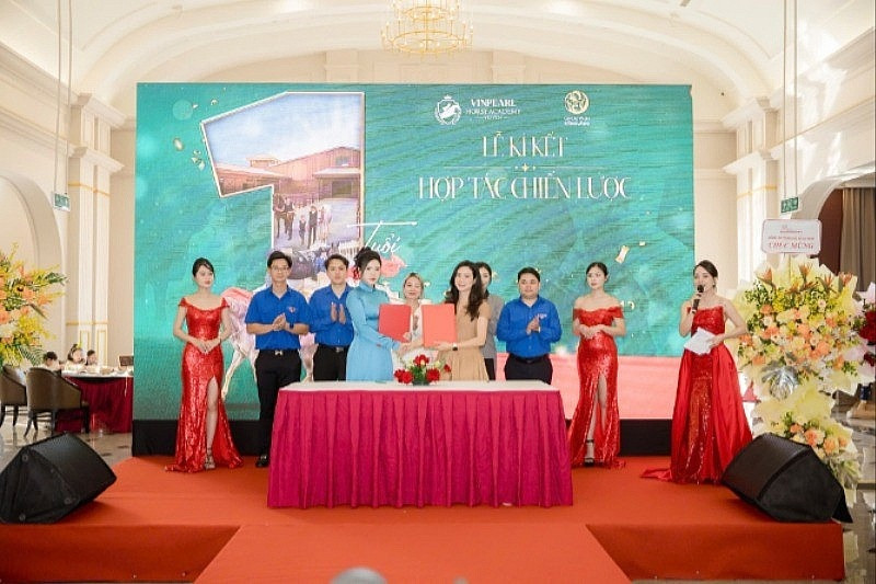 Vingroup (VIC) bắt tay Rồng Vàng kiến tạo hệ sinh thái kinh tế cưỡi ngựa toàn diện tại Việt Nam
