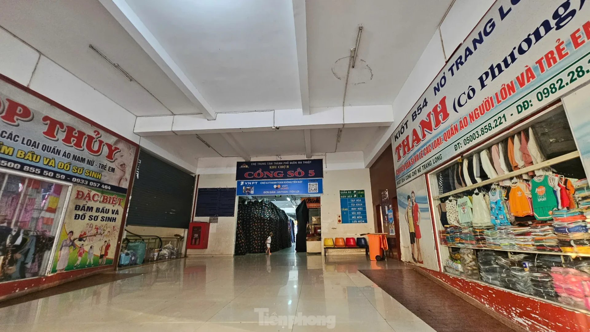 Cảnh tượng phố kinh doanh đóng cửa hàng loạt khắp các tỉnh thành ảnh 3