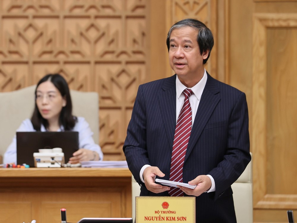Tin mới về thi tốt nghiệp THPT năm 2025: Lần đầu tiên, đề thi được chuyển qua đường bảo mật của Cục Cơ yếu, Bộ Quốc phòng - ảnh 2