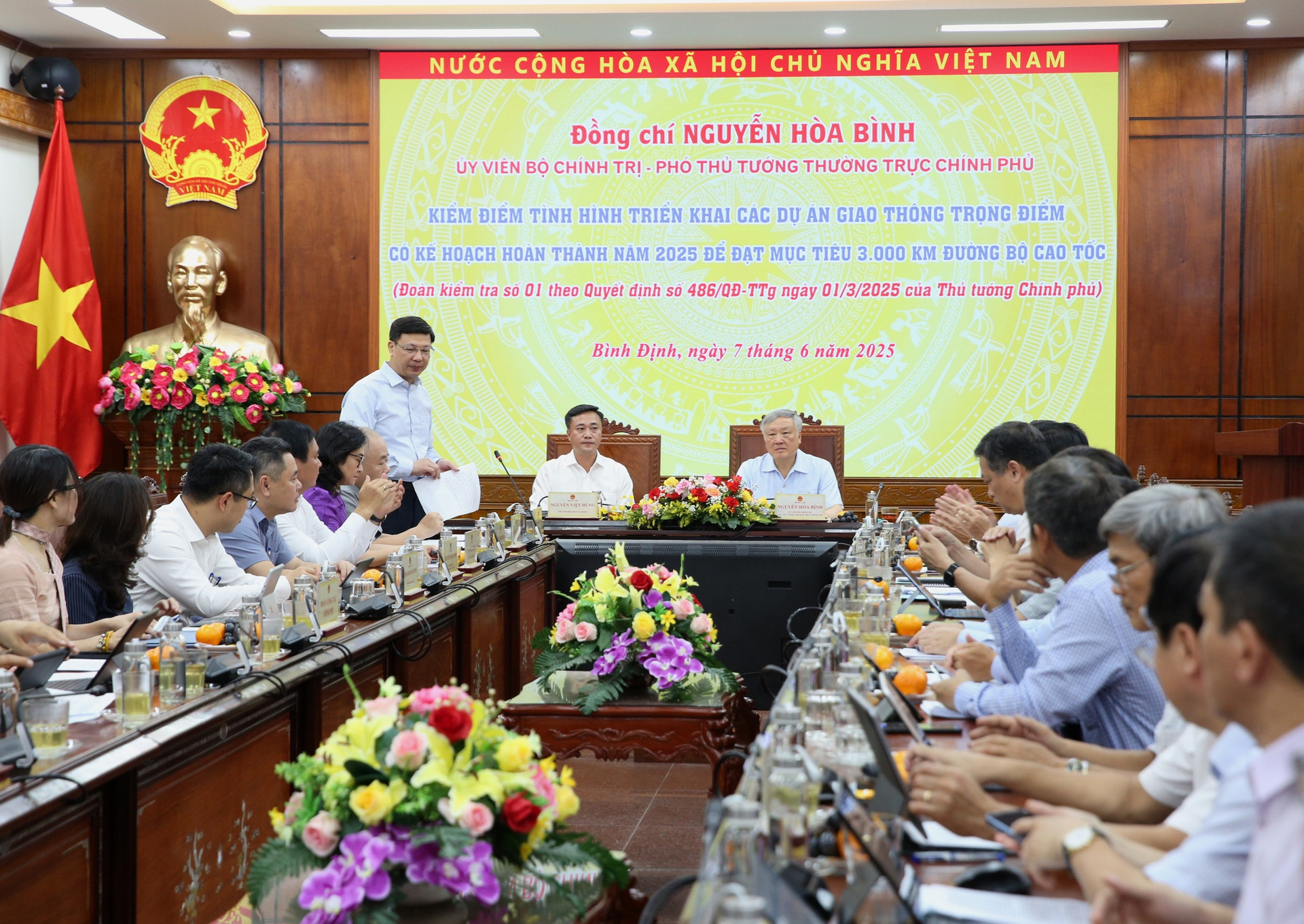 Dồn lực thi công, hoàn thành 4 dự án quan trọng thuộc tuyến cao tốc Bắc-Nam phía đông- Ảnh 2. Dồn lực thi công, hoàn thành 4 dự án quan trọng thuộc tuyến cao tốc Bắc-Nam phía đông- Ảnh 2.