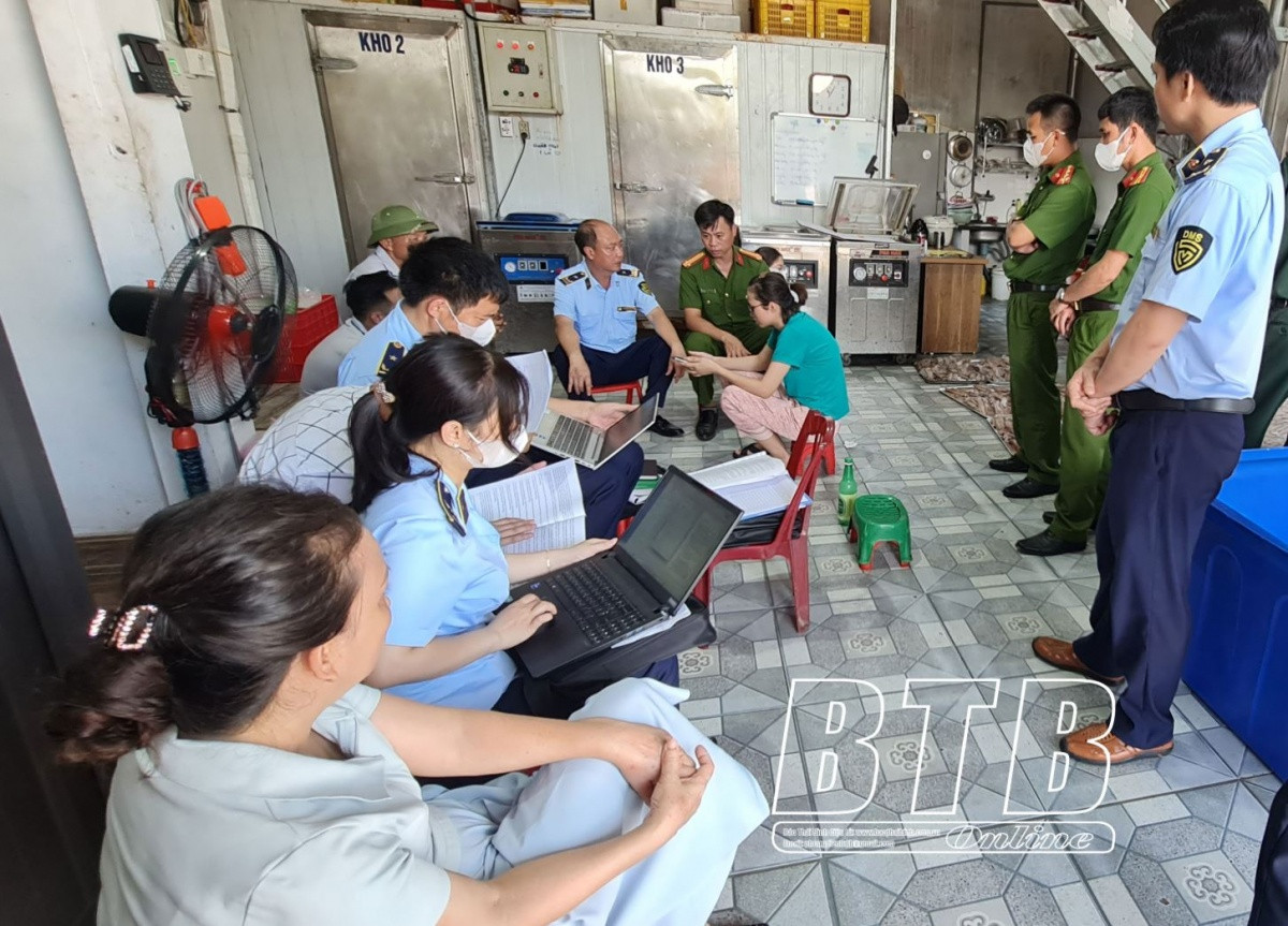 Thái Bình: Niêm phong hơn 3,7 tấn hải sản nghi không rõ nguồn gốc
