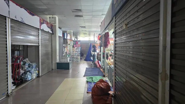 Tiểu thương đóng cửa, tạm ngừng kinh doanh: Không phải do thay đổi chính sách thuế? ảnh 2