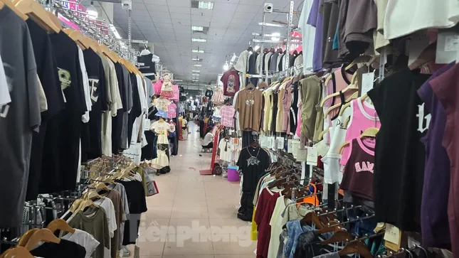 Tiểu thương đóng cửa, tạm ngừng kinh doanh: Không phải do thay đổi chính sách thuế? ảnh 1