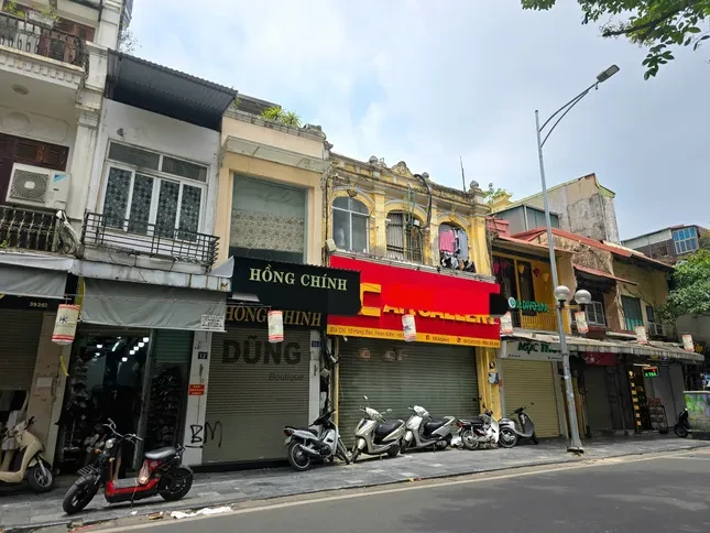 Đằng sau việc phố kinh doanh sầm uất ở Hà Nội vắng tanh vắng ngắt ảnh 1