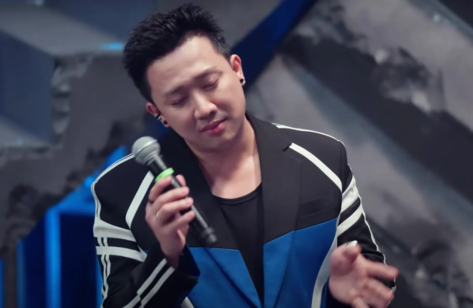 Trấn Thành lại khóc ảnh 5