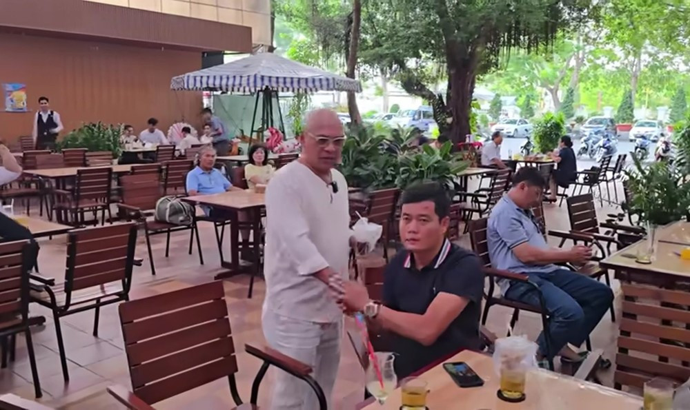 'Ông trùm Điền Quân' Color Man gặp lại Phó Giám đốc sau khi phá sản, nhờ 'phụ một tay đi bán đất' - ảnh 1