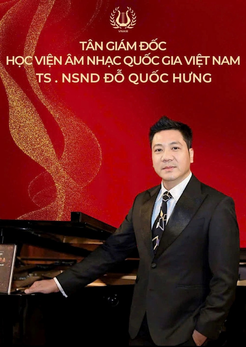 Tiến sĩ, NSND vừa được Bộ Văn hóa bổ nhiệm chức Giám đốc Học viện: Sở hữu giọng trầm 'hay nhất Việt Nam', U50 hạnh phúc bên vợ đồng môn cùng 2 con gái - ảnh 2