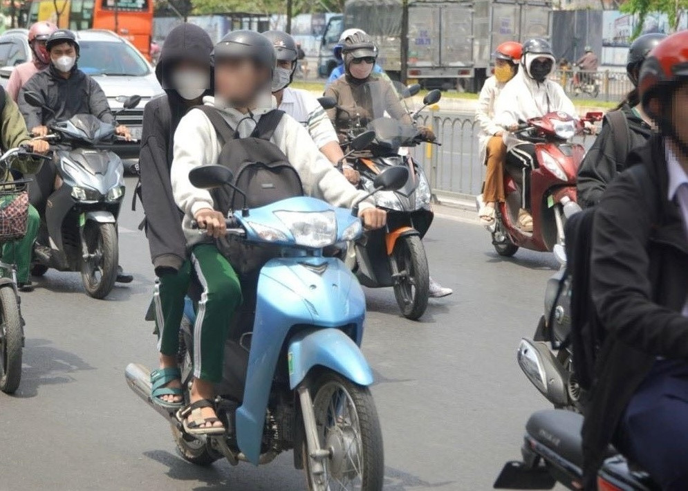 Từ nay, 4 lỗi vi phạm giao thông dễ khiến người đi xe máy dính phạt nguội, biết để chấp hành
