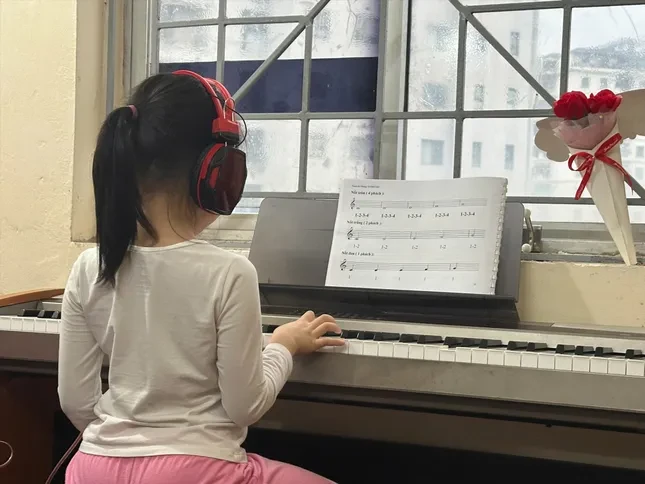 Hoa mắt giữa 'ma trận' trại hè ảnh 1