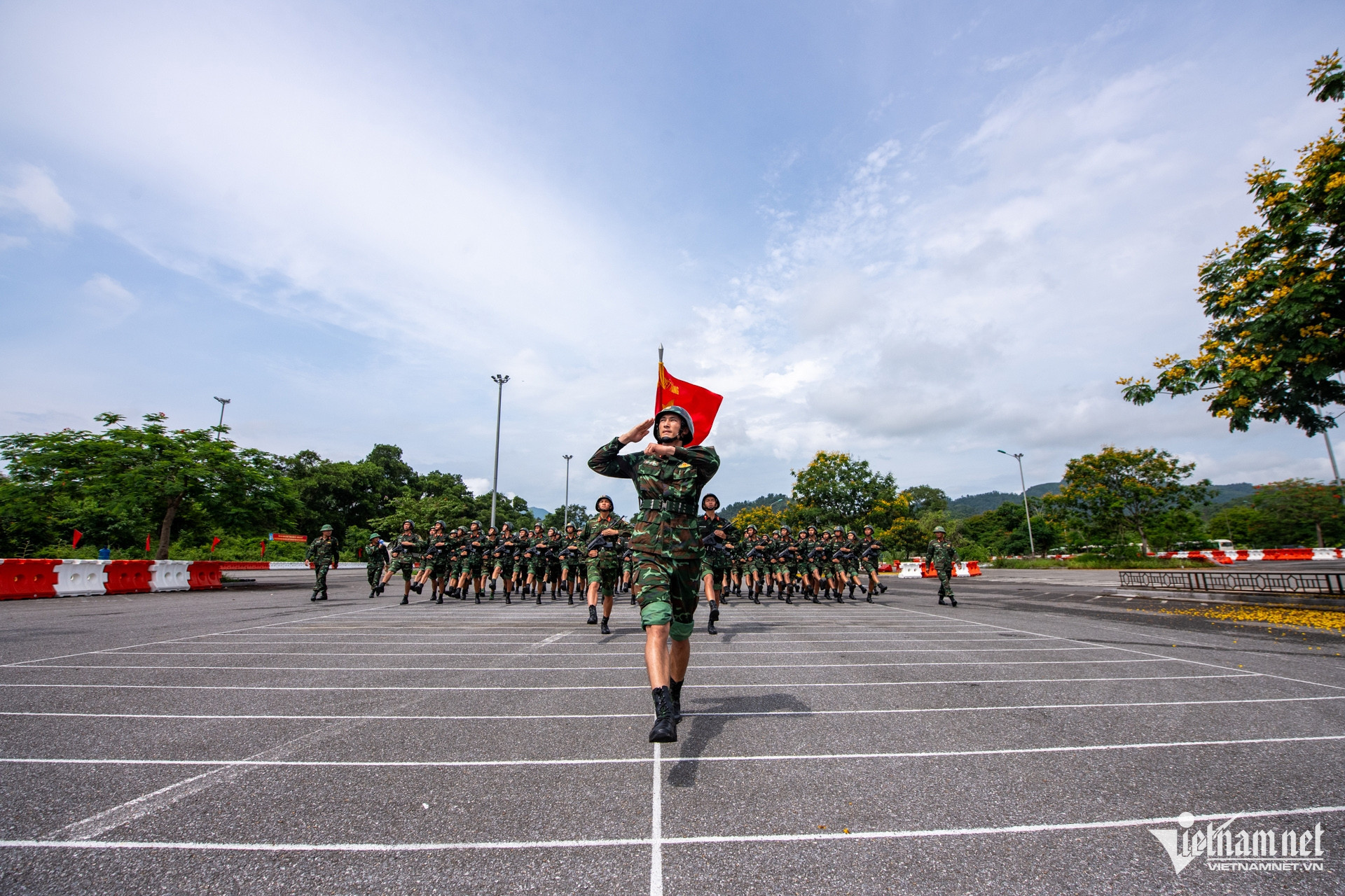 W-dieu binh .jpg
