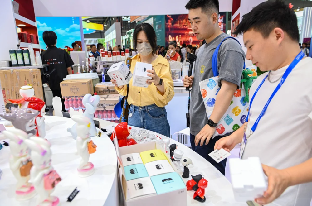 Xuất khẩu khó khăn vì thuế Mỹ, Thâm Quyến quay đầu làm 'cách mạng tiêu dùng' cứu kinh tế - ảnh 2