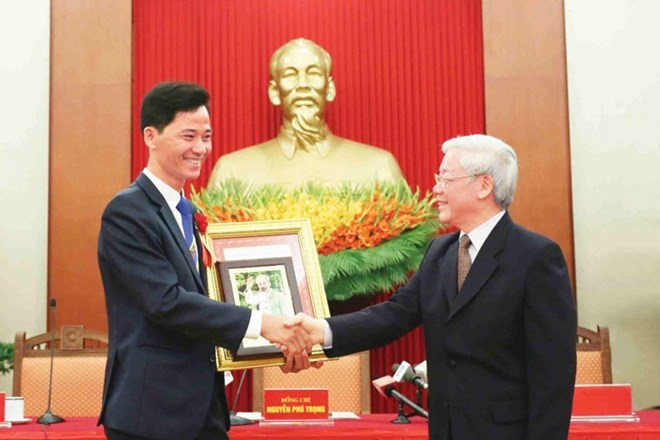 Thợ lò 'xuất sắc nhất ngành than Việt Nam' được phong tặng Anh hùng Lao động, là người đầu tiên in dấu chân xuống độ sâu -300m - ảnh 3