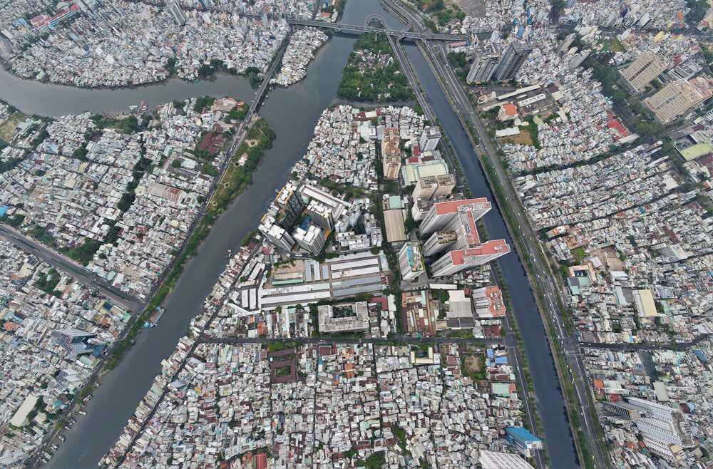 Khu vực dự kiến thi công dự án cầu đường Nguyễn Khoái. Nguồn ảnh: Báo Lao Động Khu vực dự kiến thi công dự án cầu đường Nguyễn Khoái. Nguồn ảnh: Báo Lao Động