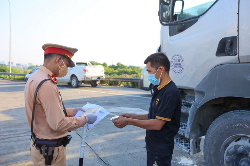 Thiếu hụt tài xế nghiêm trọng, VATA kiến nghị 'nới' quy định trừ điểm bằng lái xe - ảnh 1