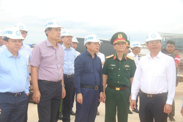 Muộn nhất 6 tháng nữa, siêu sân bay 16 tỷ USD lớn nhất Việt Nam buộc phải đạt dấu mốc quan trọng này- Ảnh 1. Muộn nhất 6 tháng nữa, siêu sân bay 16 tỷ USD lớn nhất Việt Nam buộc phải đạt dấu mốc quan trọng này- Ảnh 1.