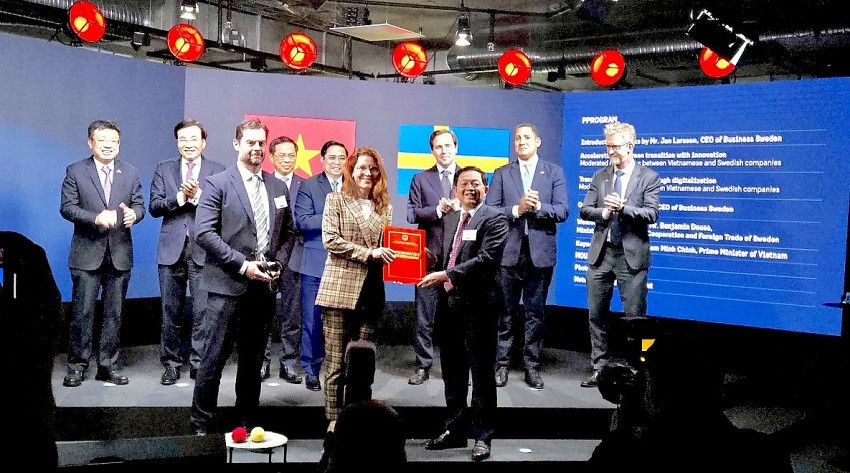 Chính thức trao chứng nhận đầu tư cho dự án dệt may 1 tỷ USD có quy mô đặc biệt lớn