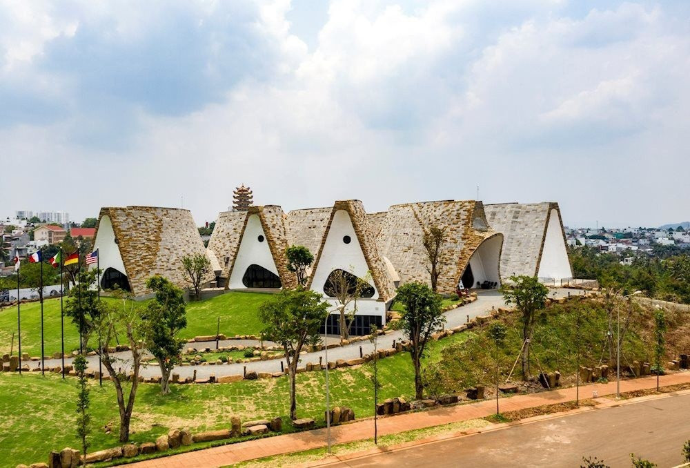 Dự án bảo tàng check-in triệu view của Đặng Lê Nguyên Vũ: Kiến trúc đa hình, là khó lưu trữ 11.000 hiện vật vô giá- Ảnh 1. Dự án bảo tàng check-in triệu view của Đặng Lê Nguyên Vũ: Kiến trúc đa hình, là khó lưu trữ 11.000 hiện vật vô giá- Ảnh 1.