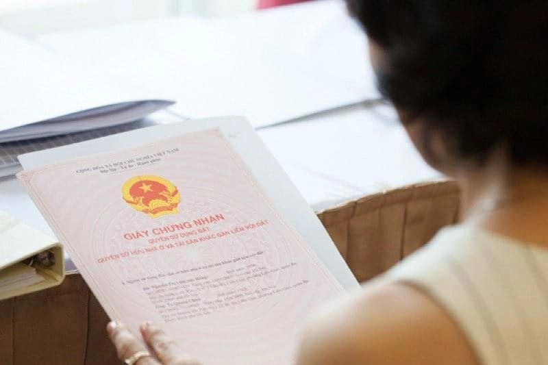 Từ nay, nếu quá mốc thời gian này khi sang tên sổ đỏ, người dân sẽ bị phạt rất nặng- Ảnh 2. Từ nay, nếu quá mốc thời gian này khi sang tên sổ đỏ, người dân sẽ bị phạt rất nặng- Ảnh 2.