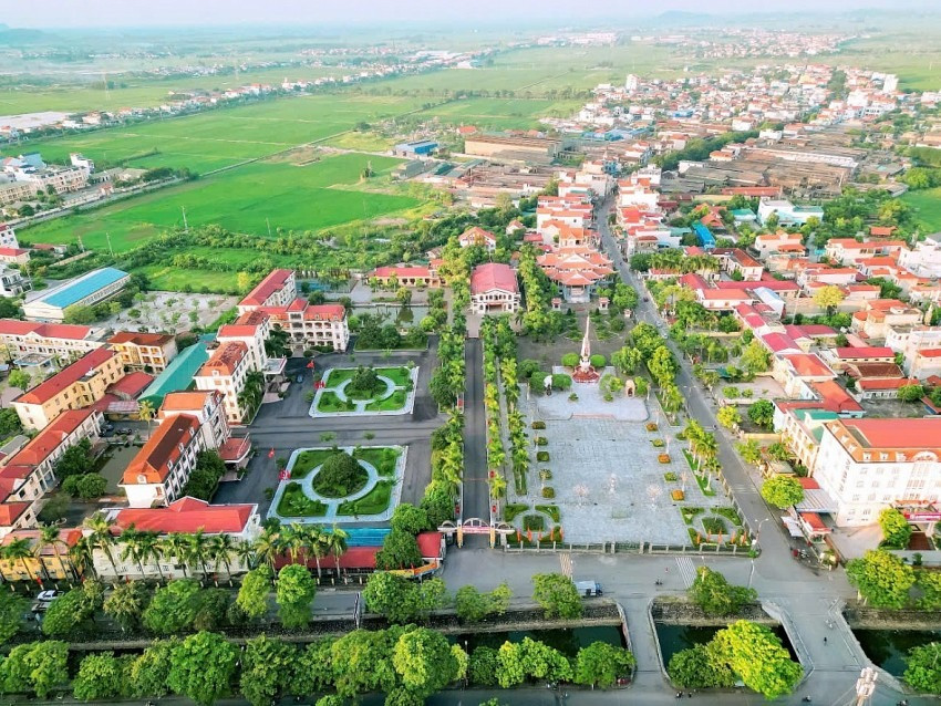 Lãnh đạo tỉnh Ninh Bình lên tiếng trước thông tin xây dựng sân bay quốc tế tại huyện rộng lớn của Nam Định hiện nay- Ảnh 2. Lãnh đạo tỉnh Ninh Bình lên tiếng trước thông tin xây dựng sân bay quốc tế tại huyện rộng lớn của Nam Định hiện nay- Ảnh 2.