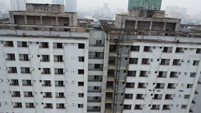 Chỉ 1 năm nữa, chung cư bỏ hoang 12 năm trên ngã tư tấp nập của Thủ đô sẽ đón người dân vào ở- Ảnh 3. Chỉ 1 năm nữa, chung cư bỏ hoang 12 năm trên ngã tư tấp nập của Thủ đô sẽ đón người dân vào ở- Ảnh 3.