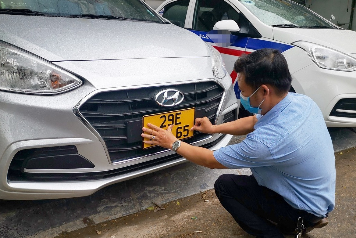 Sau sáp nhập, trường hợp người dân phải thực hiện thủ tục đổi chứng nhận đăng ký xe, nên biết để thực hiện ngay