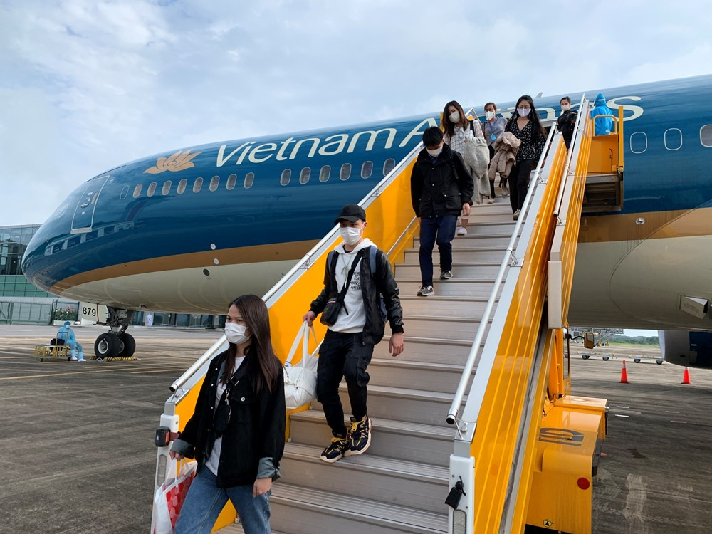 Máy bay của Vietnam Airlines vừa phải hạ cánh khẩn cấp vì lý do này - ảnh 1
