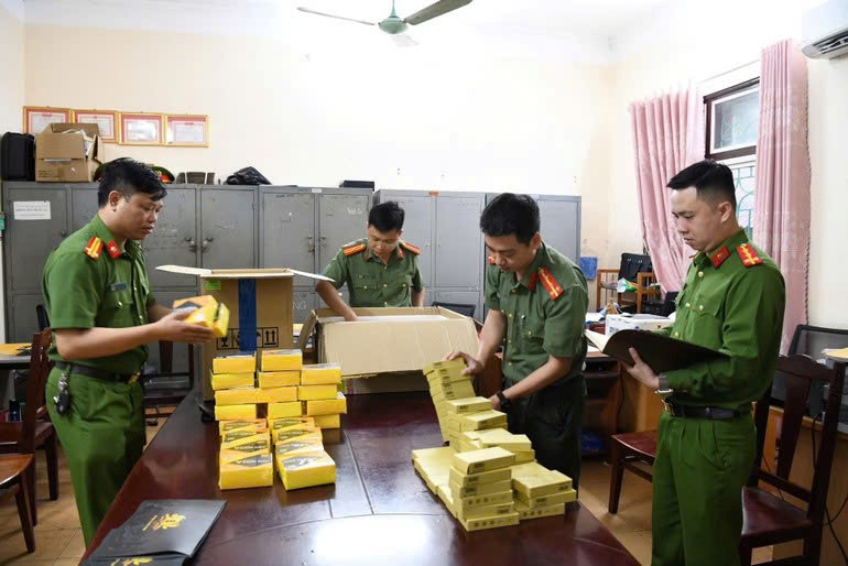 Khám xét khẩn cấp, bắt Tất Văn Hào - ảnh 2