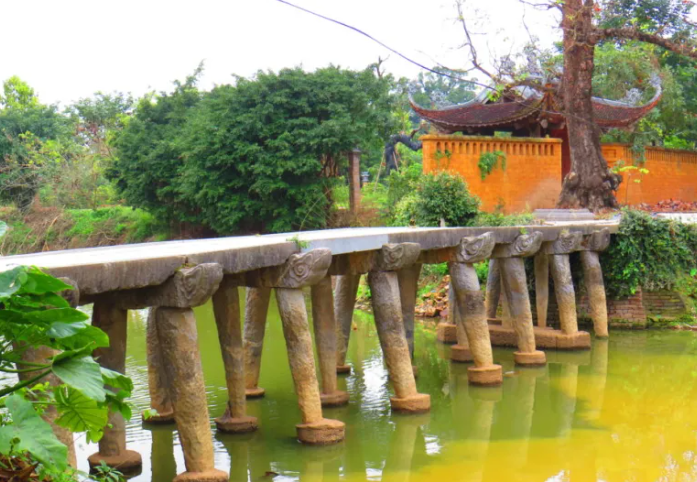Cây cầu đá cổ đẹp nhất Việt Nam: Không dùng vôi vữa, hơn 200 năm vẫn còn nguyên vẹn hiếm thấy- Ảnh 1. Cây cầu đá cổ đẹp nhất Việt Nam: Không dùng vôi vữa, hơn 200 năm vẫn còn nguyên vẹn hiếm thấy- Ảnh 1.