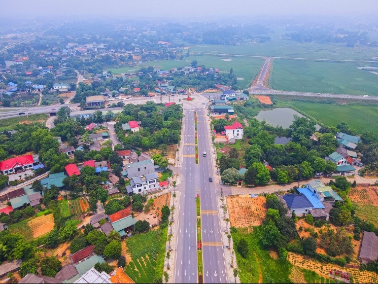 Chỉ nửa tháng nữa, thị xã trăm tuổi lâu đời nhất Việt Nam sẽ chuyển đổi thành 3 phường- Ảnh 2. Chỉ nửa tháng nữa, thị xã trăm tuổi lâu đời nhất Việt Nam sẽ chuyển đổi thành 3 phường- Ảnh 2.