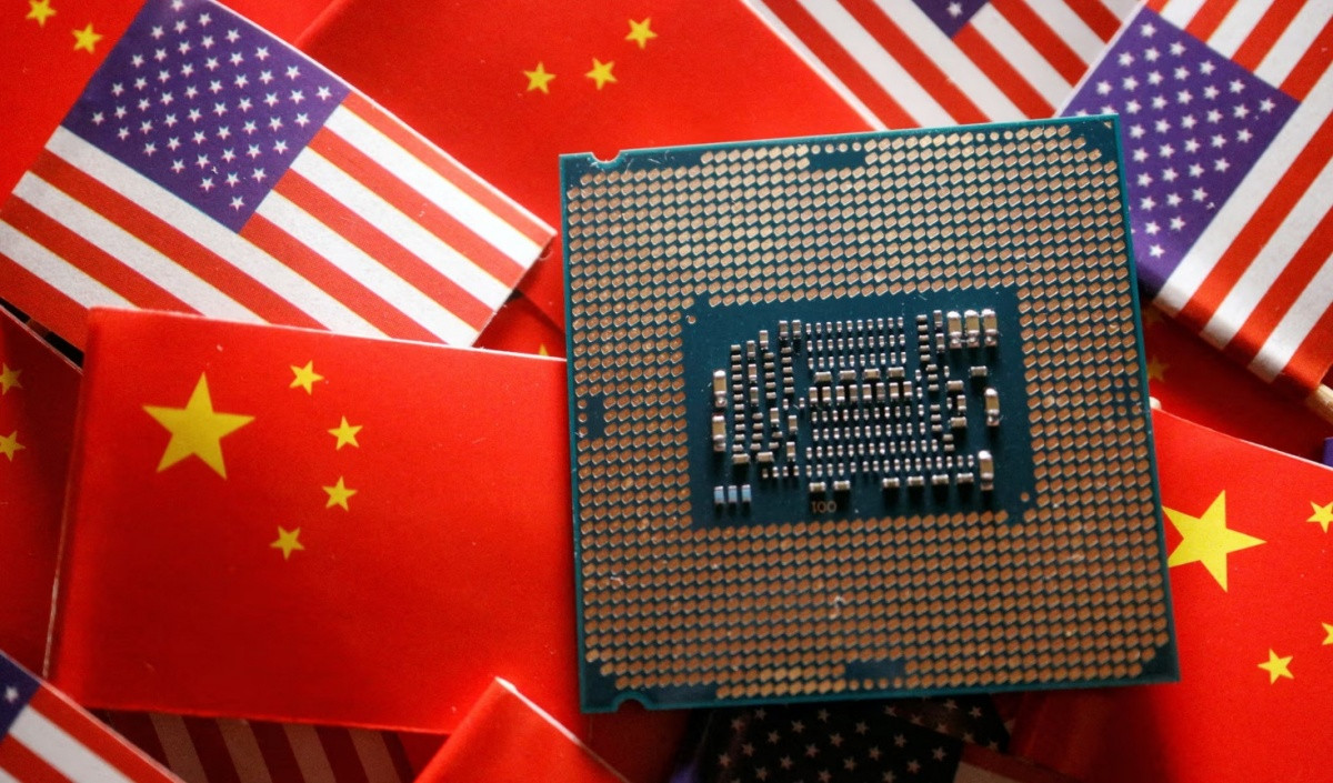 Không cần chip Mỹ, Trung Quốc vẫn huấn luyện được AI bằng cách không ai ngờ