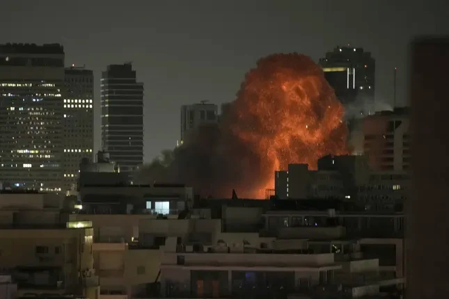 Israel có thể sa vào vũng lầy mới ở Iran ảnh 1