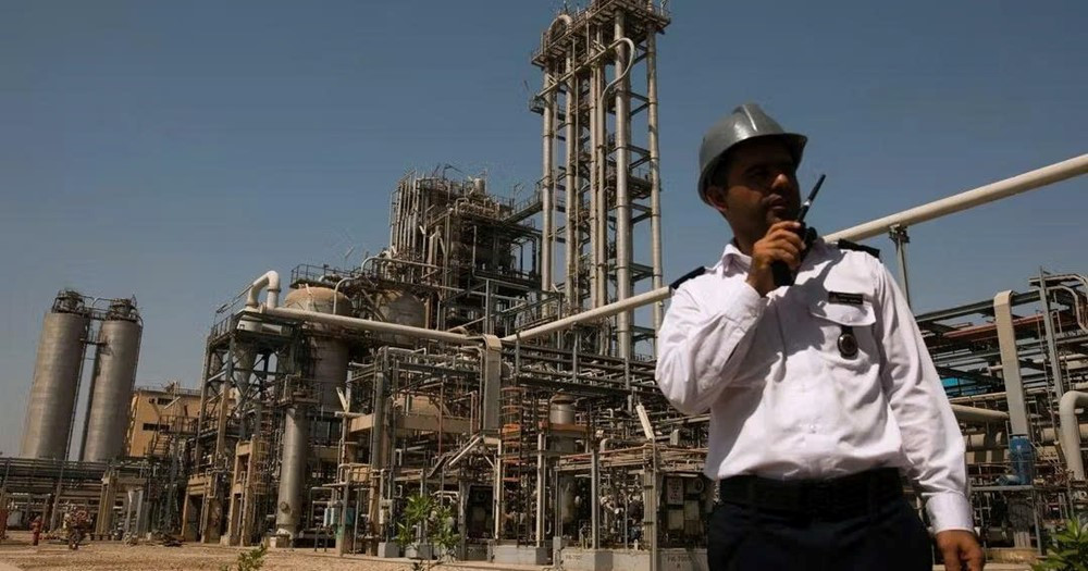 Kho bồn Iran phát nổ khiến giá một mặt hàng quan trọng tăng vọt, nguy cơ đứt nguồn cung - ảnh 1