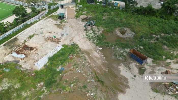 'Ôm' hàng chục nghìn m2 đất vàng giữa Thủ đô suốt một thập kỷ, dự án bệnh viện tầm cỡ quốc tế nay vẫn là bãi đất hoang- Ảnh 4. 'Ôm' hàng chục nghìn m2 đất vàng giữa Thủ đô suốt một thập kỷ, dự án bệnh viện tầm cỡ quốc tế nay vẫn là bãi đất hoang- Ảnh 4.