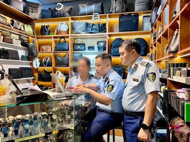 TPHCM là 'mảnh đất màu mỡ' của hàng giả, hàng nhái ảnh 2